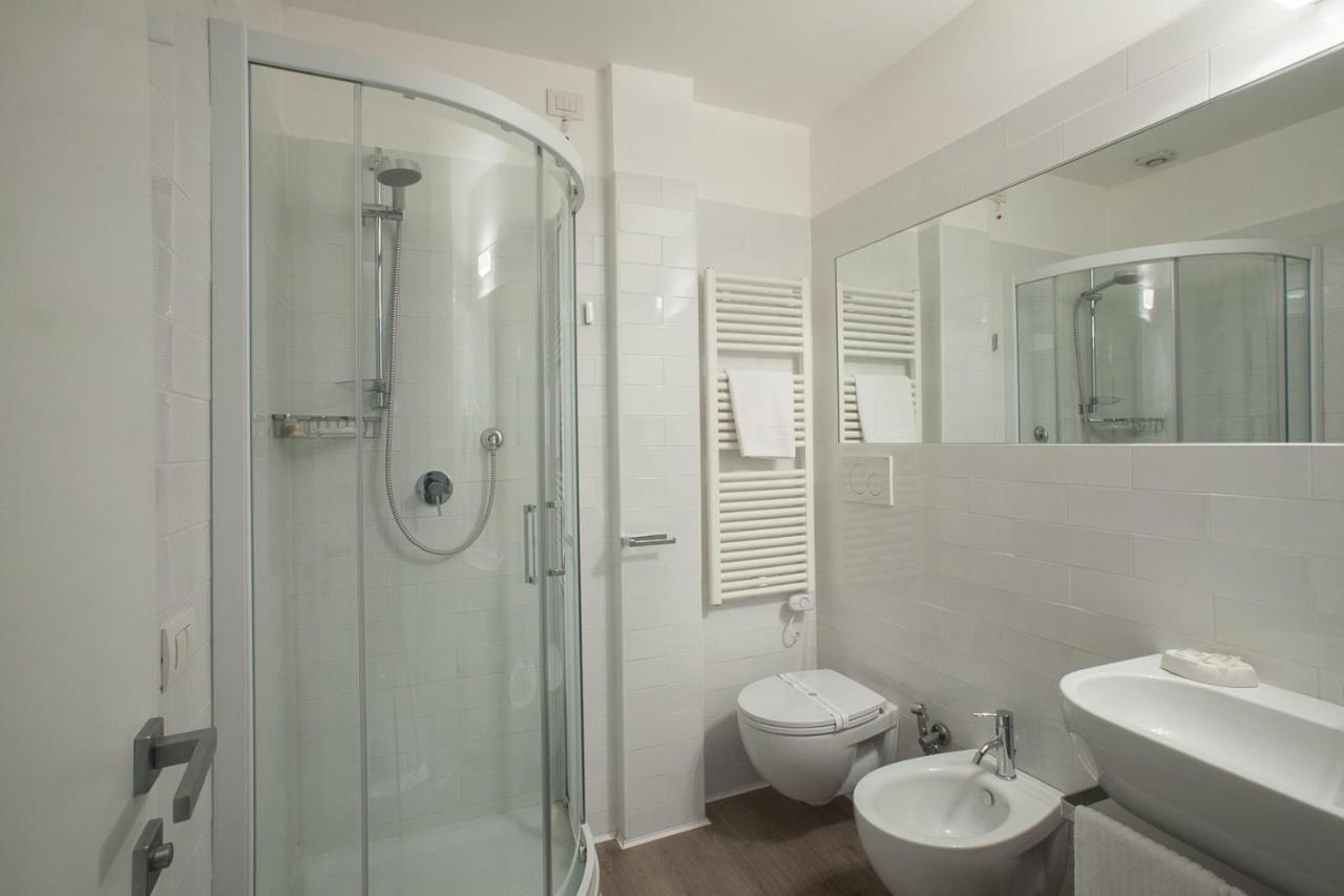 Domus Roma Hotel มาเตรา ภายนอก รูปภาพ