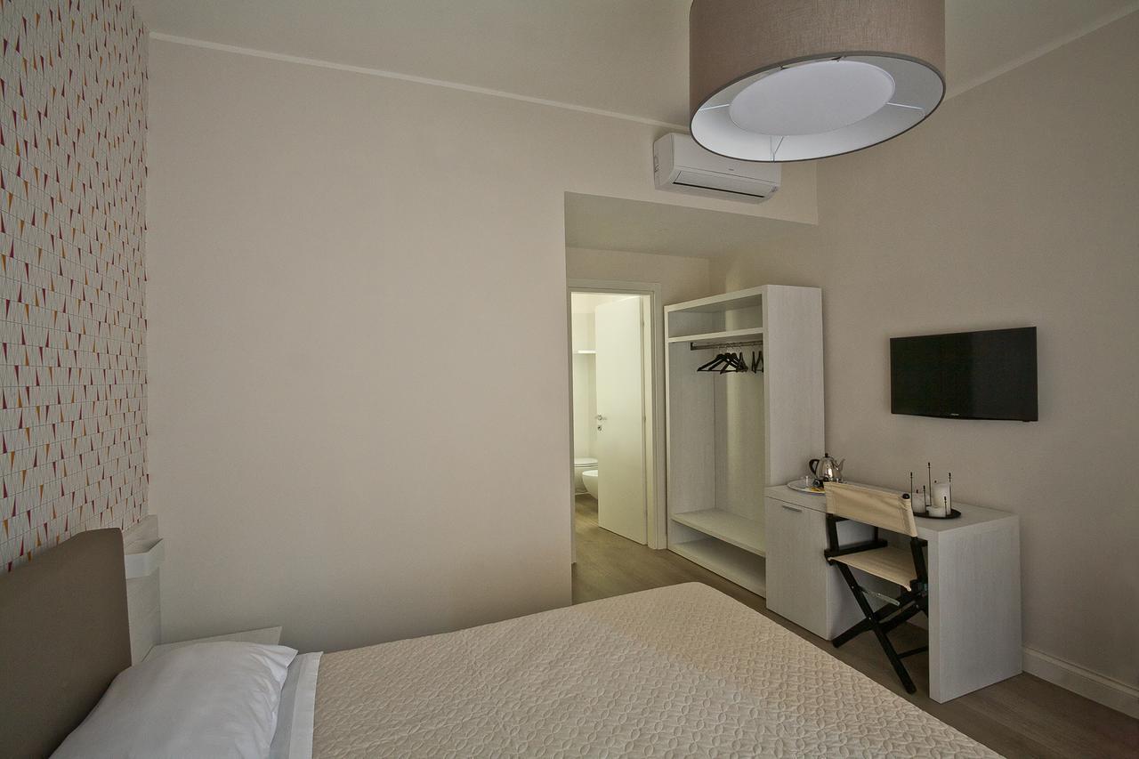 Domus Roma Hotel มาเตรา ภายนอก รูปภาพ